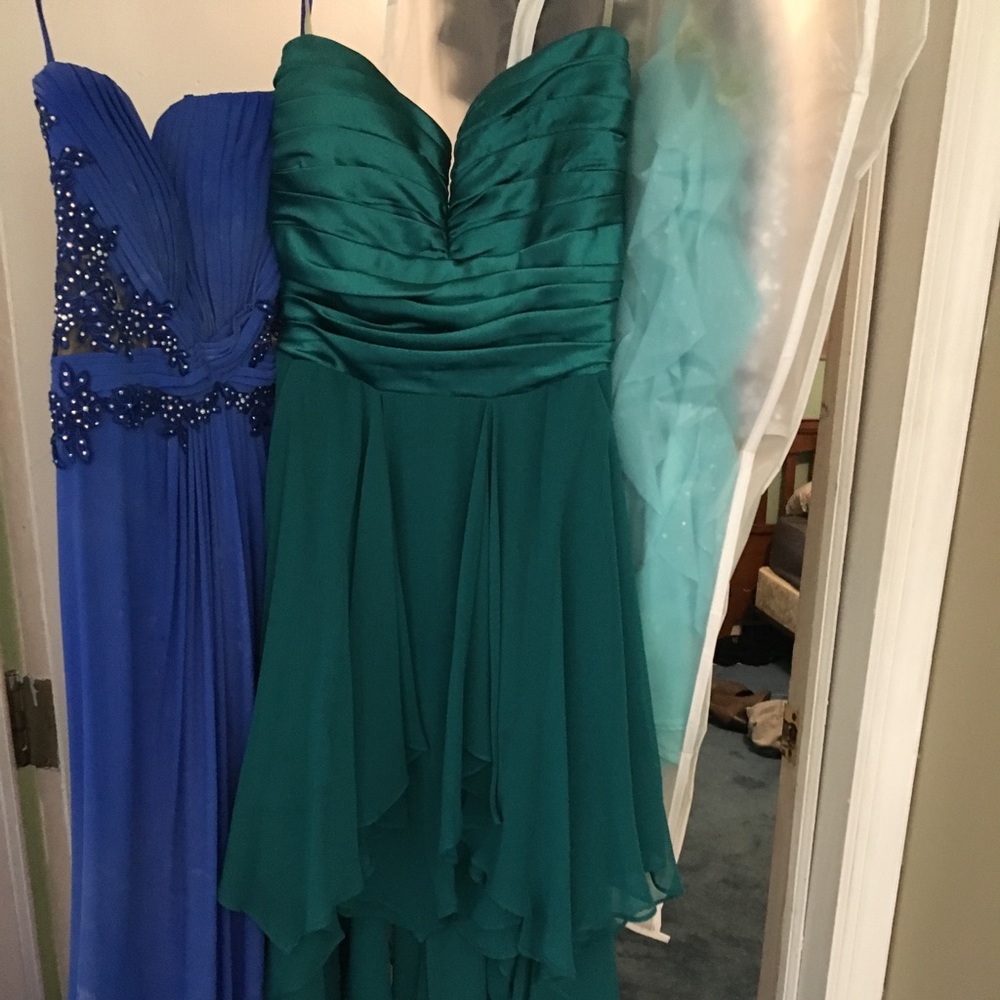 Beautiful flowy high/low dress - Picture 1 of 2